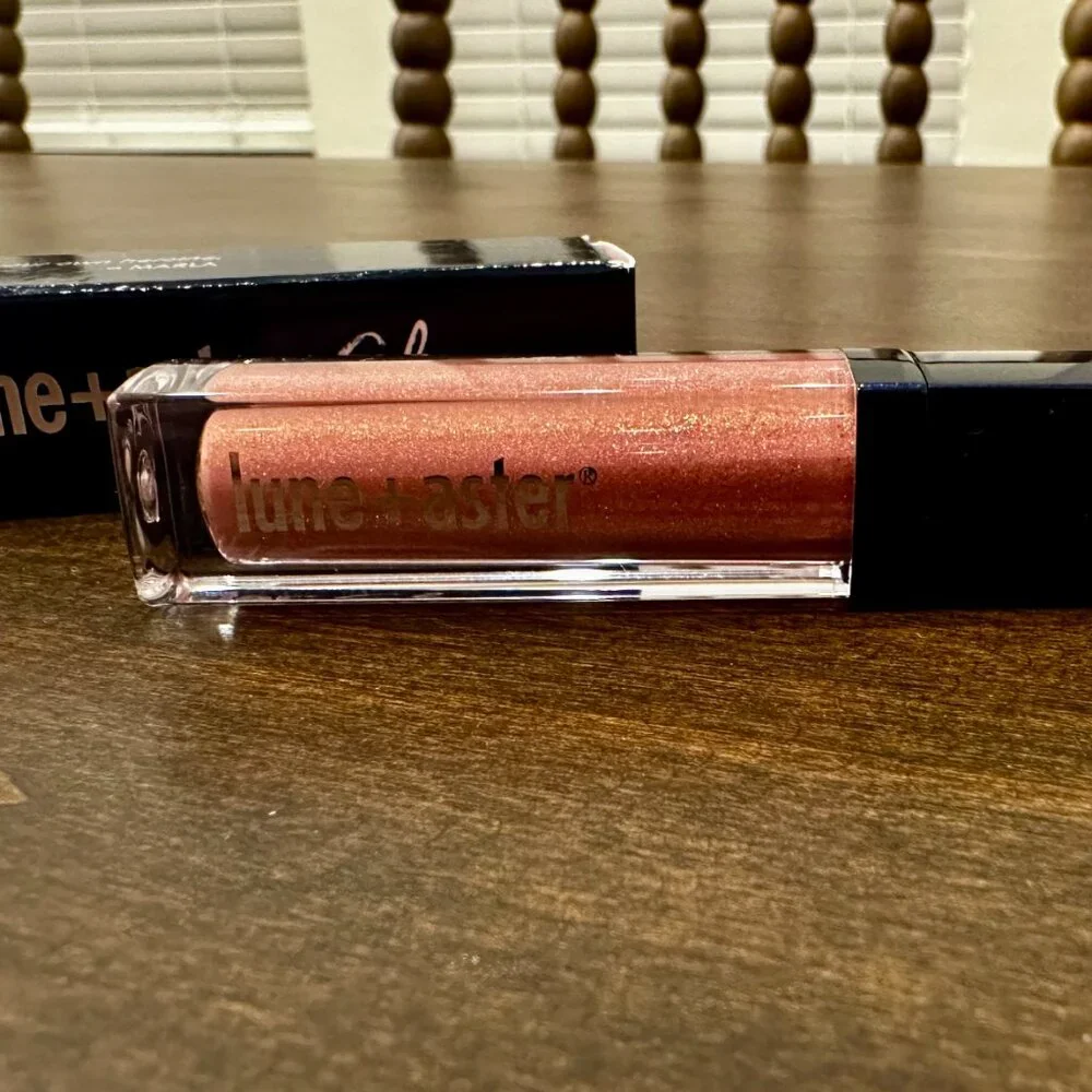 Lune+Aster Vitamin C+E Lip Gloss VLOGGER 0.17 oz NIB
